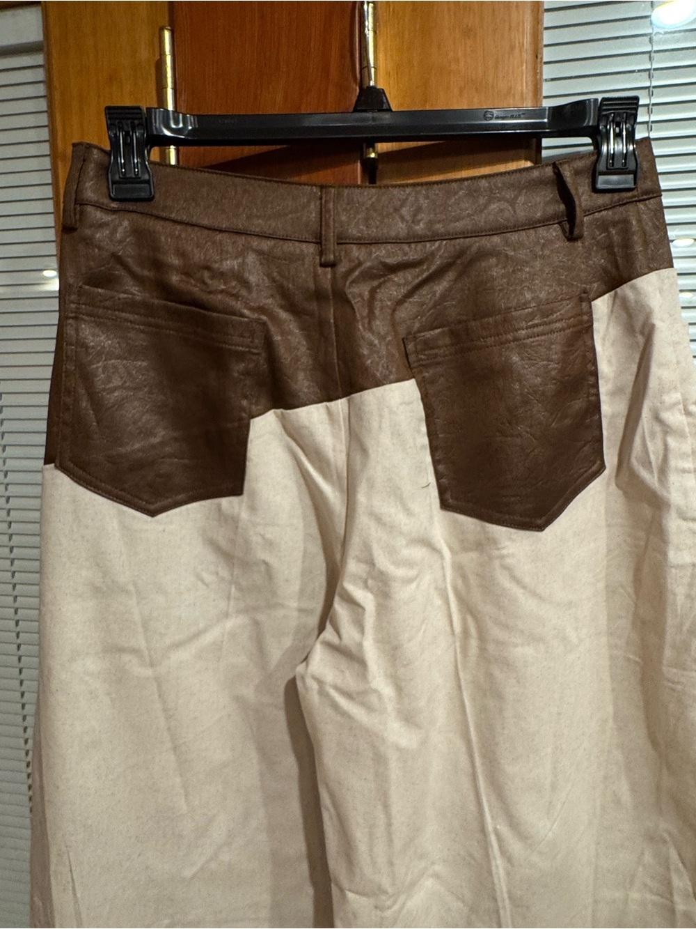 Faux Leather Ruched Patchwork Barrel Trousers Women’s size M - Picture 3 of 6
